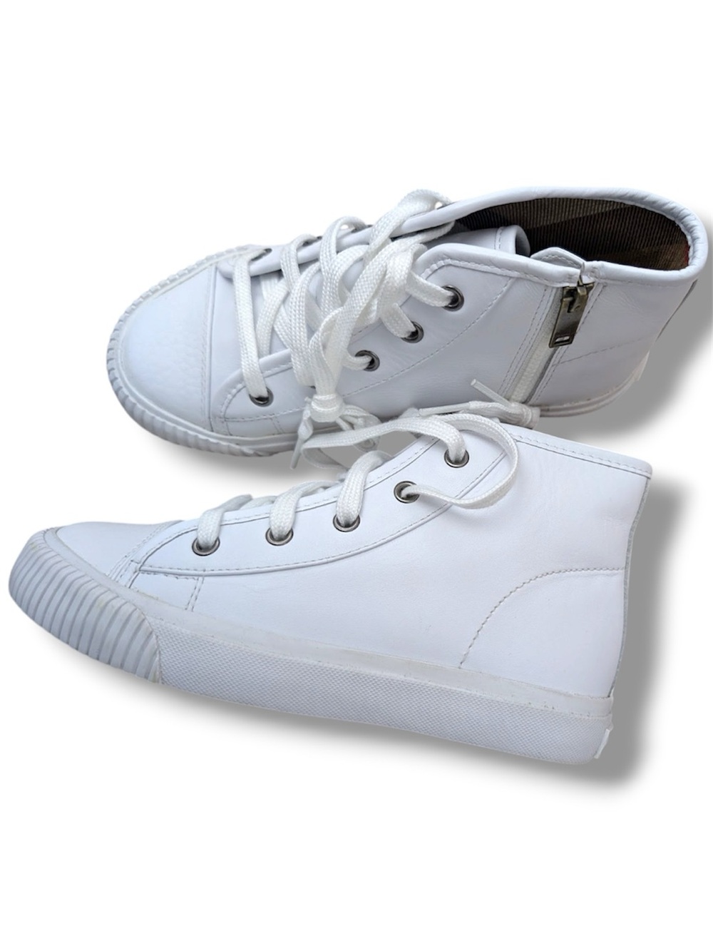 Burberry White Kids High-Top Sneakers with Side Zip Detail. Size 1. Brand New.